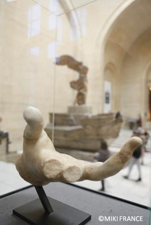 ルーヴル美術館 三大傑作の一つ サモトラケのニケ みゅうパリブログ